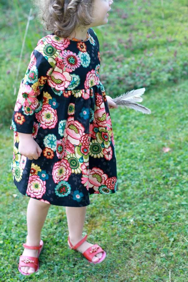 robe fleurs plimplim Coup de coeur couture : la robe avec plein de fleurs de P comme Plimplim