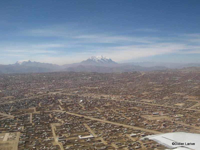 Arrivée à la Paz, vu d'avion & Dona Téodora qui nous a reçu chez elle