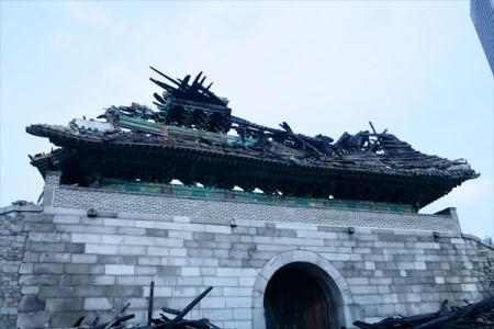 Le trésor national n° 1 en Corée. Après l’incendie de Namdaemun.
