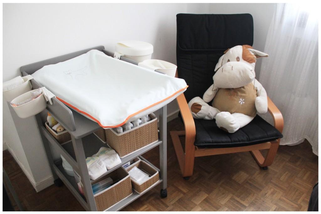 La chambre de bébé – Avant / Après table-langer-fauteuil