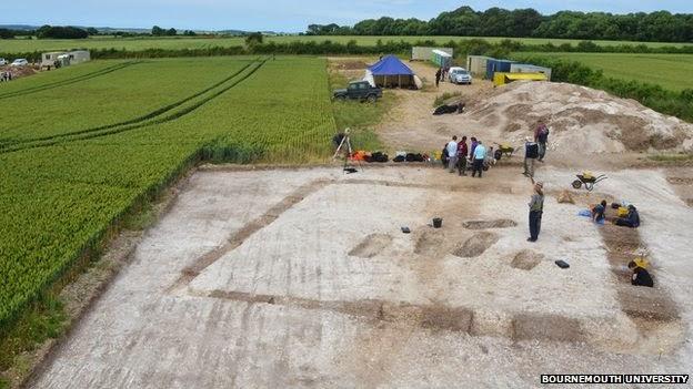 Des squelettes du 4ème siècle découverts sur le site d'une villa Romaine en Angleterre