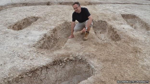 Des squelettes du 4ème siècle découverts sur le site d'une villa Romaine en Angleterre