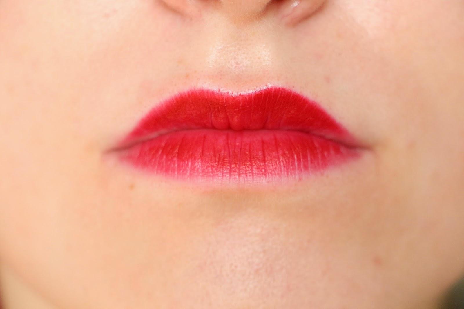 Premières impressions sur les NOUVEAUX APOCALIPS MATTE de Rimmel ; mes nouveaux chouchous de l'automne? Premières impressions sur les NOUVEAUX APOCALIPS MATTE de Rimmel ; mes nouveaux chouchous de l'automne?