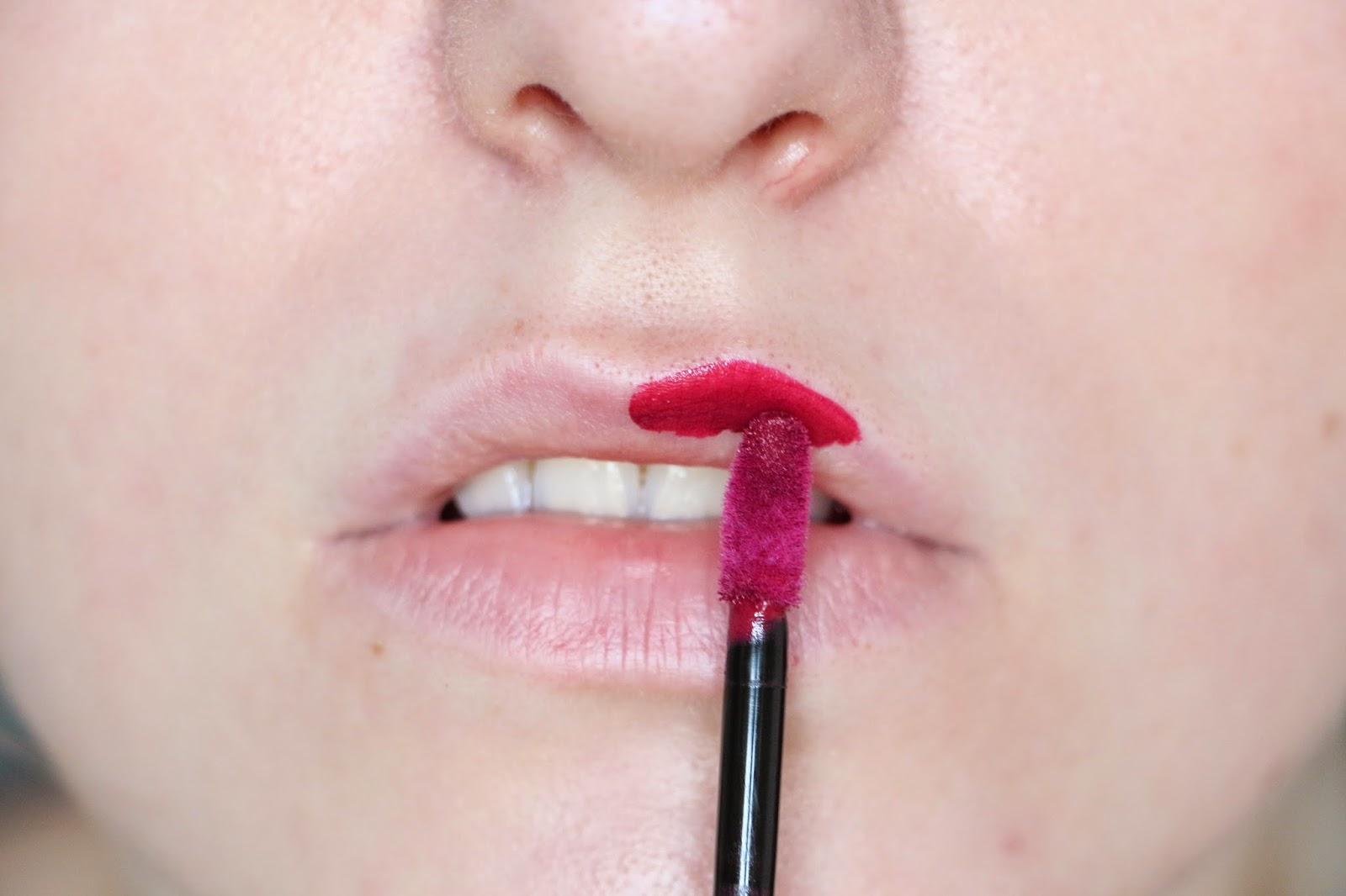 Premières impressions sur les NOUVEAUX APOCALIPS MATTE de Rimmel ; mes nouveaux chouchous de l'automne? Premières impressions sur les NOUVEAUX APOCALIPS MATTE de Rimmel ; mes nouveaux chouchous de l'automne?