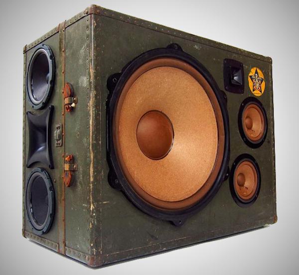 HIGH-TECH : BoomCase by Mr. Simo BoomCase-by-Mr-Simo-6