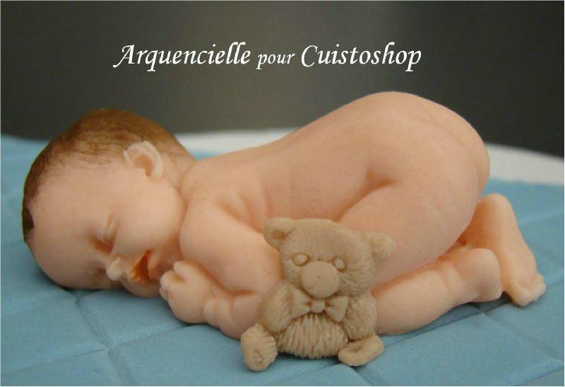 Tutoriel vidéo : Gâteau de naissance, baby shower, pas à pas, bébé en sucre