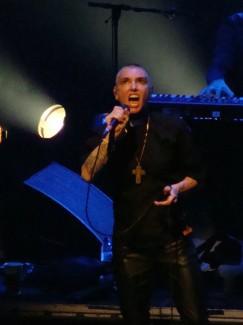 Sinead O`Connor + Karavan: ArnoQuins à l'Ancienne Belgique, Bruxelles, le 30 septembre 2014 BIS 10419425_643272412456027_6942105158170536665_n.jpg