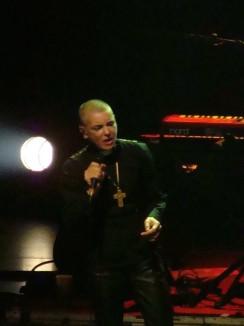 Sinead O`Connor + Karavan: ArnoQuins à l'Ancienne Belgique, Bruxelles, le 30 septembre 2014 BIS 10646804_643272289122706_2410411531900281078_n.jpg