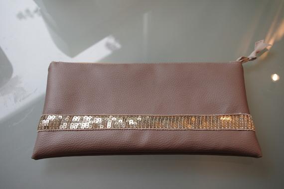 J’aime tout ce qui brille!!!! Grande trousse à sequins style vanessa Bruno pour crayons ou maquillage