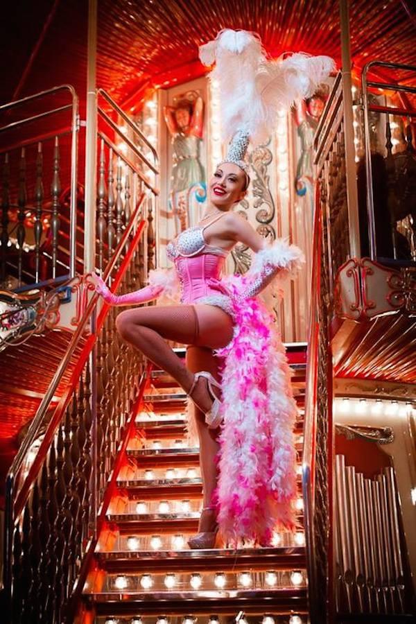 AGENDA : CABARET BURLESQUE À BRUXELLES 10561634_809426745744498_7744917908184021630_n-1408975115