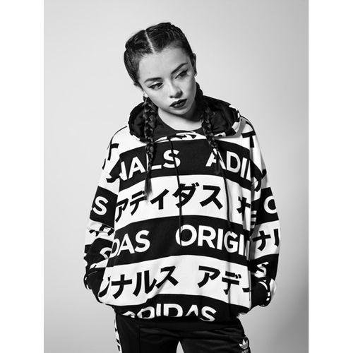 photo Adidas Originals typo hoodie