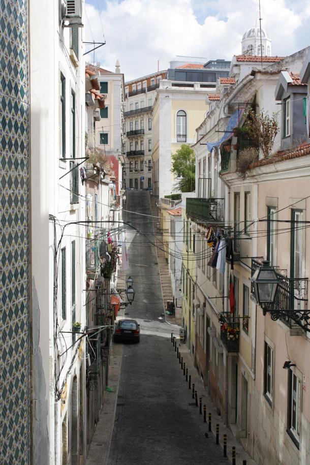5-Lisbon_Lisbonne_street_rue_city_details_ludivine-moure-interior-design-paris