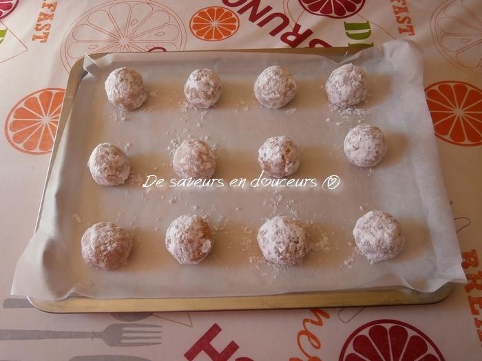 Ghoribas aux cacahuètes et à la noix de coco Ghoribas aux cacahuètes et à la noix de coco