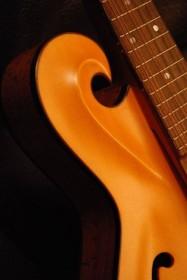 Puisserguier : Y Koch Guitares Y Koch Guitares