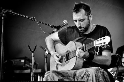 Mon instru et moi vol.1 : La guitare folk de Fink fink-artistpress-72dpi