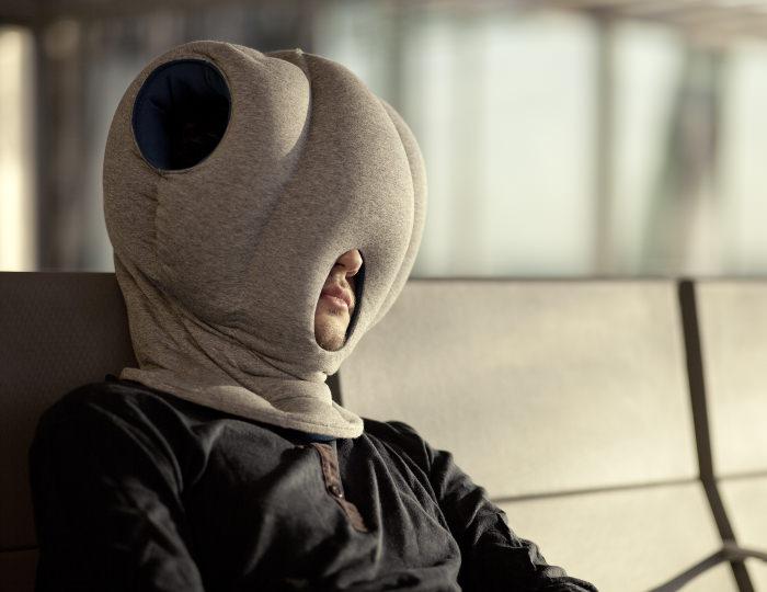 Ostrich Pillow les coussins de sieste par le Studio Banana Things Ostrich Pillow les coussins de sieste par le Studio Banana Things