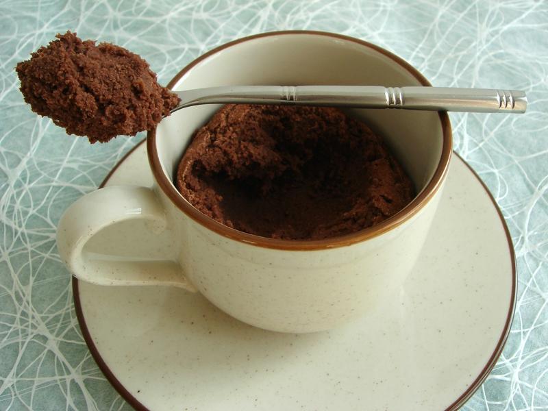 mug cake diététique coco chocolat au konjac et avec Sukrin (sans sucre ni beurre ni oeufs) DSC00091