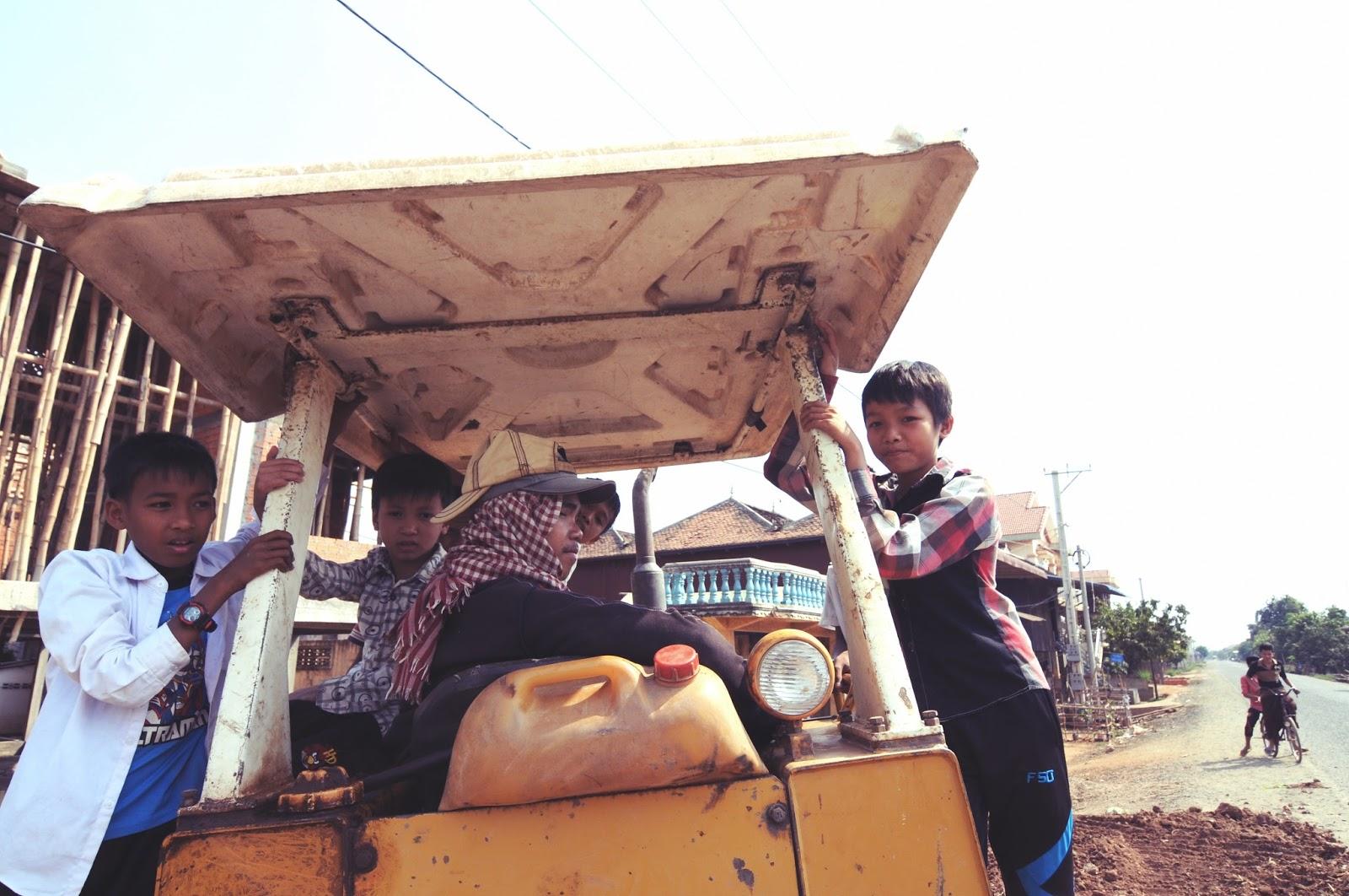 Arrêt chez les musulmans du Cambodge Arrêt chez les musulmans du Cambodge