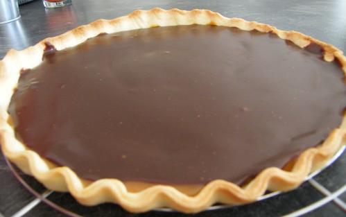 Tarte-au-chocolat-et-creme-de--caramel-au-berre-sale-2.JPG