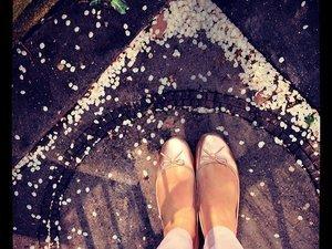 Happy feet ! (c) D'une île à Paris <script type=