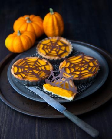 Recette bio : Mini pumpkin pies bio d'Halloween réalisés avec du  tofou soyeux Soy 