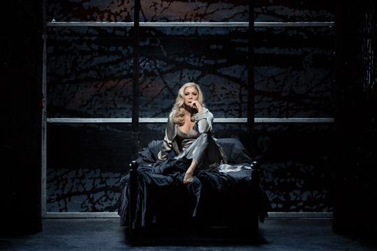 Anna Netrebko (Lady Macbeth) ©Marty Sohl/Metropolitan Opera