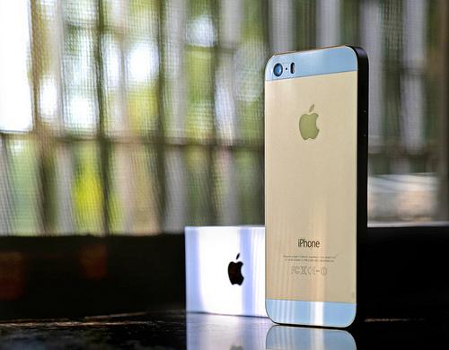 SUPER BON PLAN: iPhone 5S (neuf) à 499 €