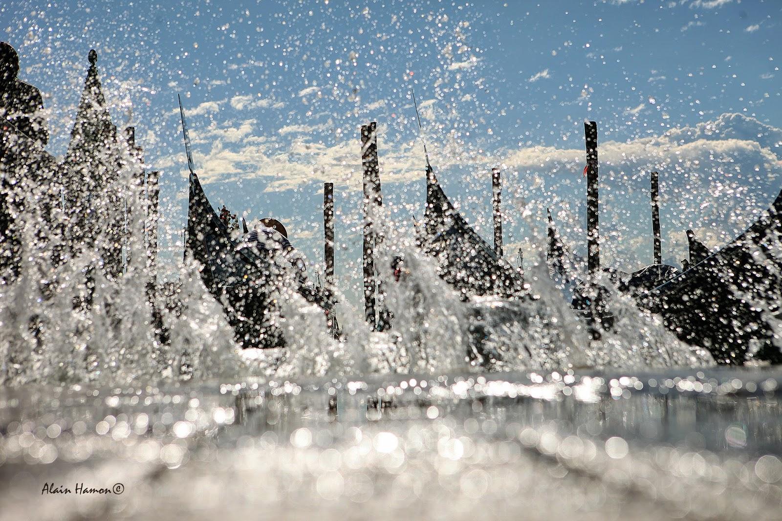 photos de gondoles à Venise un jour d'acqua alta