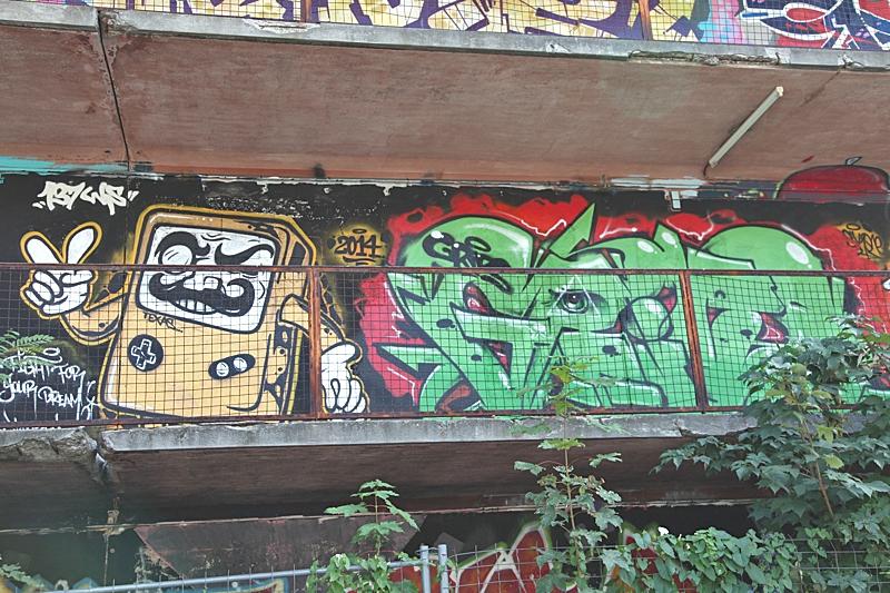 Des graffitis aux Franchises IMG_0457-sssssssss.jpg