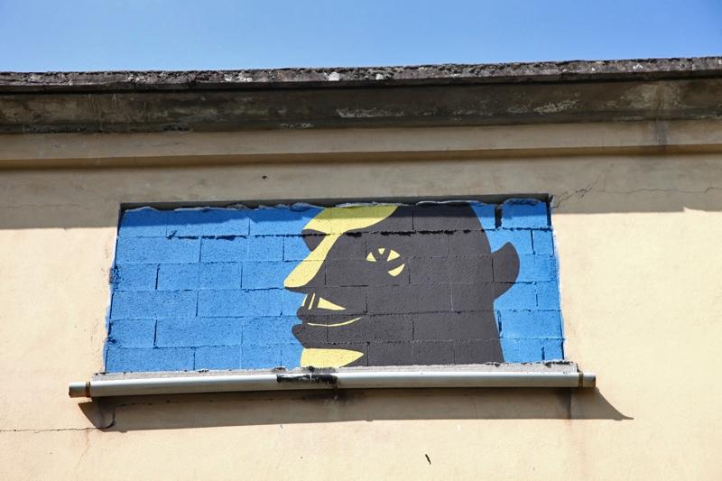 Des graffitis aux Franchises IMG_0469-sssssssss.jpg