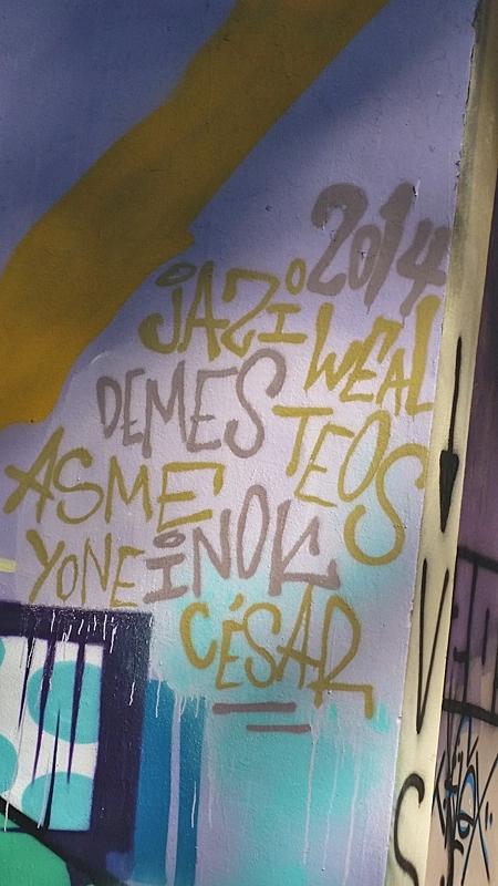 Des graffitis aux Franchises 20141026_133831-sssssssss.jpg