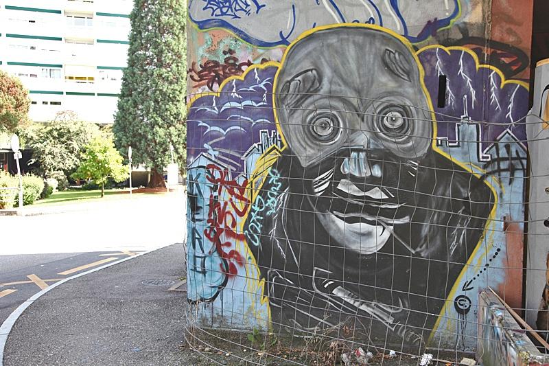 Des graffitis aux Franchises IMG_0454-sssssssss.jpg