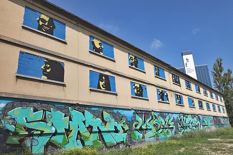 Des graffitis aux Franchises IMG_0471-sssssssss.jpg