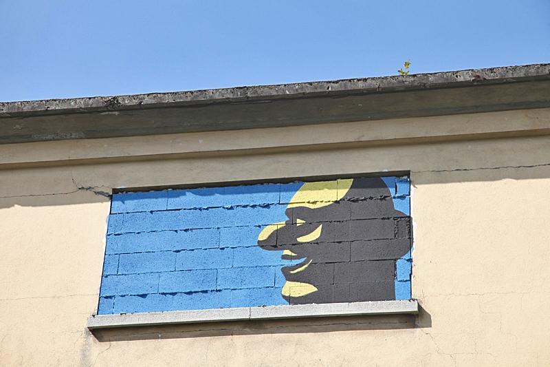 Des graffitis aux Franchises IMG_0445-sssssssss.jpg