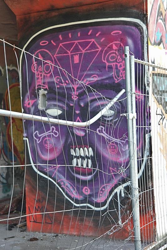 Des graffitis aux Franchises IMG_0460-sssssssss.jpg