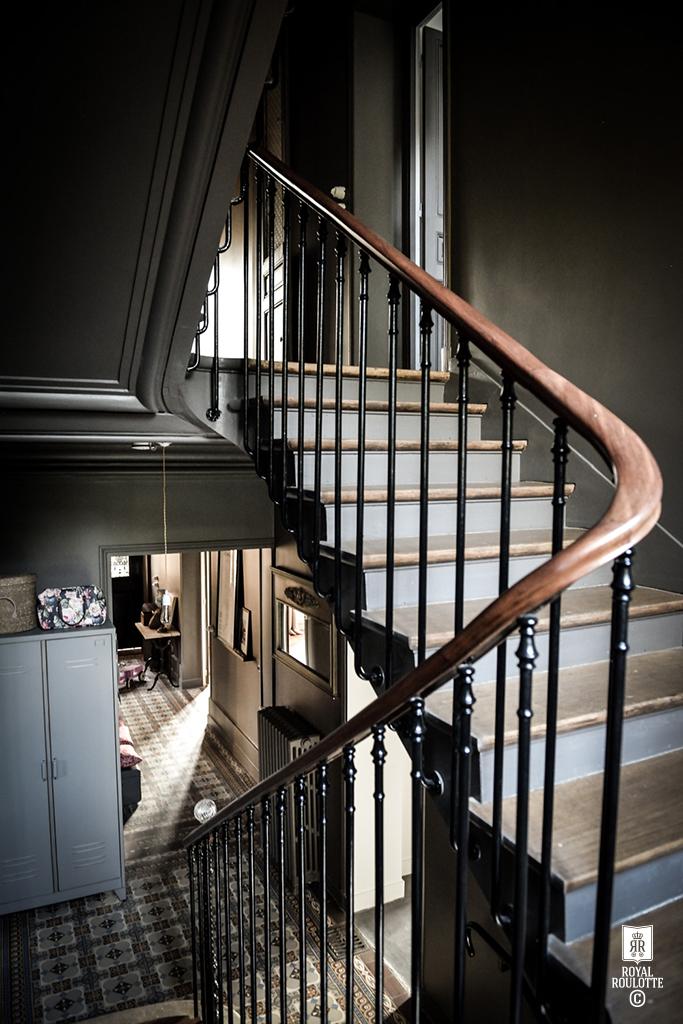 1Day1Post #13 – Royal Roulotte ROYAL_ROULOTTE_HALLWAY_4