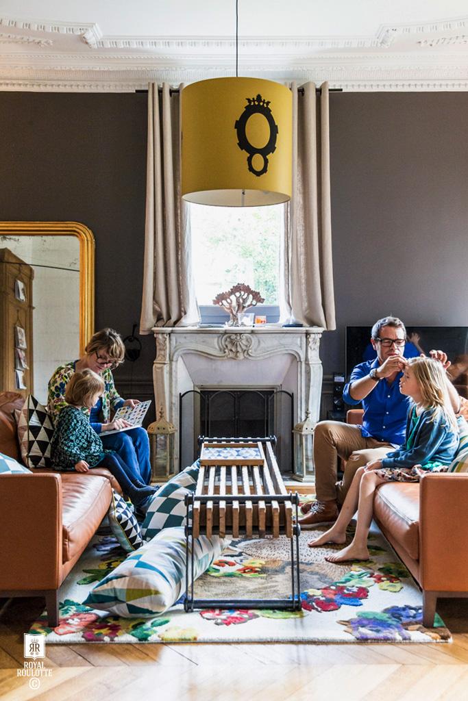 1Day1Post #13 – Royal Roulotte ROYAL_ROULOTTE_STORY_1