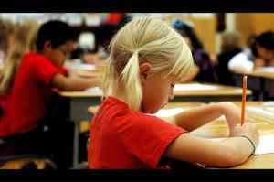 Lâge optimal pour apprendre une langue: 7 avantages que les adultes ont par rapport aux enfants 6085668928 ba05ab426f 300x199 Lâge optimal pour apprendre une langue: 7 avantages que les adultes ont par rapport aux enfants