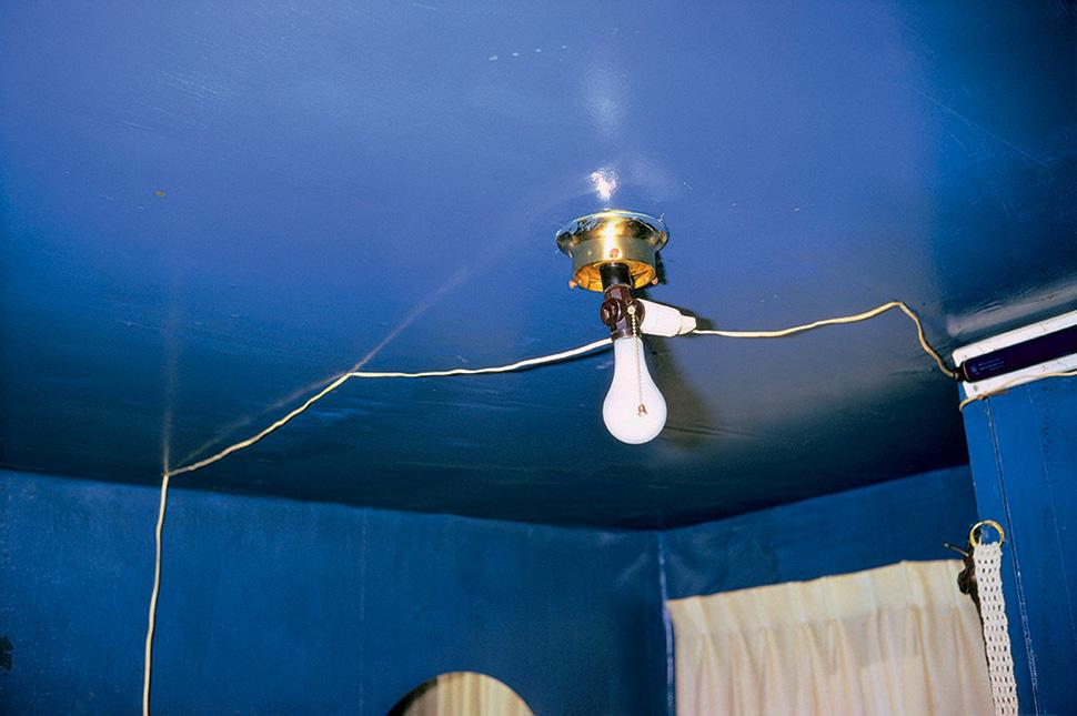 WILLIAM EGGLESTON – FROM BLACK AND WHITE TO COLOR – PARIS