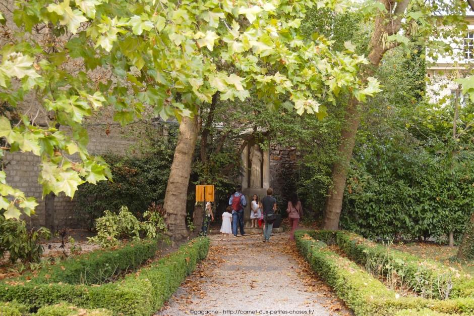 Balade des jardins cachés (Paris 5 – 6 – 7 – 12) balade-jardins-cachés-jardin-carmes-institut-catholique-paris-36_gagaone