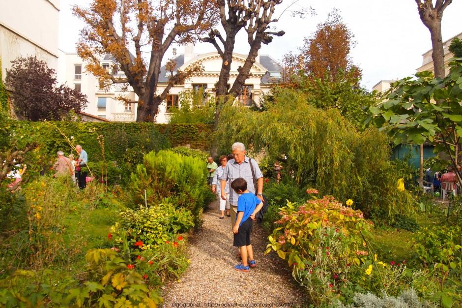 Balade des jardins cachés (Paris 5 – 6 – 7 – 12) balade-jardins-cachés-jardin-du-presbytere-saint-françois-xavier-62_gagaone