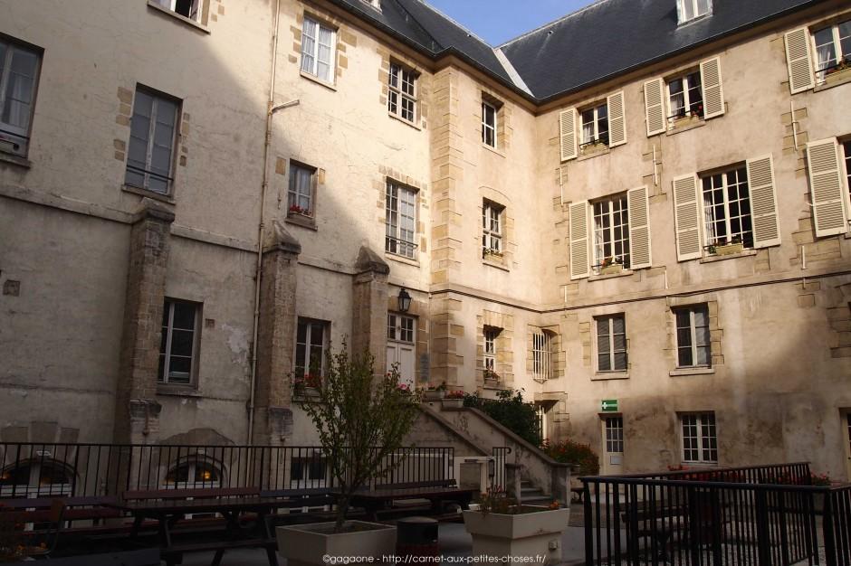 Balade des jardins cachés (Paris 5 – 6 – 7 – 12) balade-jardins-cachés-jardin-carmes-institut-catholique-paris-41_gagaone