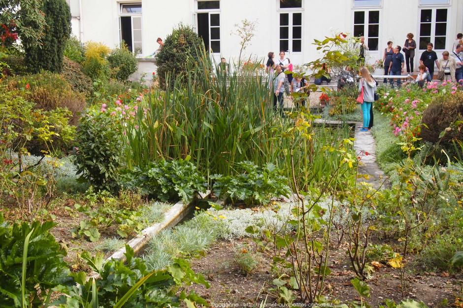 Balade des jardins cachés (Paris 5 – 6 – 7 – 12) balade-jardins-cachés-jardin-des-peres-maristes-paris-56_gagaone