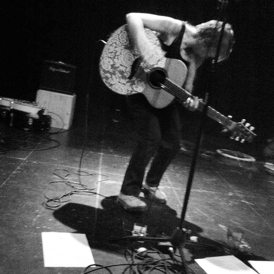 « L’artiste Bernayen de la semaine » sur Bernay-radio.fr… 1979626_817721281589824_1235902840_n
