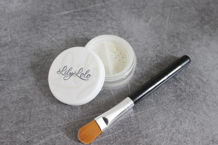 lily lolo,maquillage minéral,maquillage minéral lily lolo,fond de teint minéral lily lolo,correcteur de teint minéral lily lolo,mascara all in one,mascara une beauty,une natural beauty,vernis une beauty,maquillage naturel,cosmétiques naturels