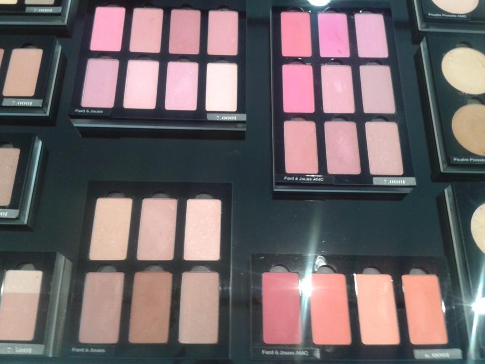 Chronique de l’Abidjanie #4: petite excursion chez INGLOT Cosmetics. 20141103_164544