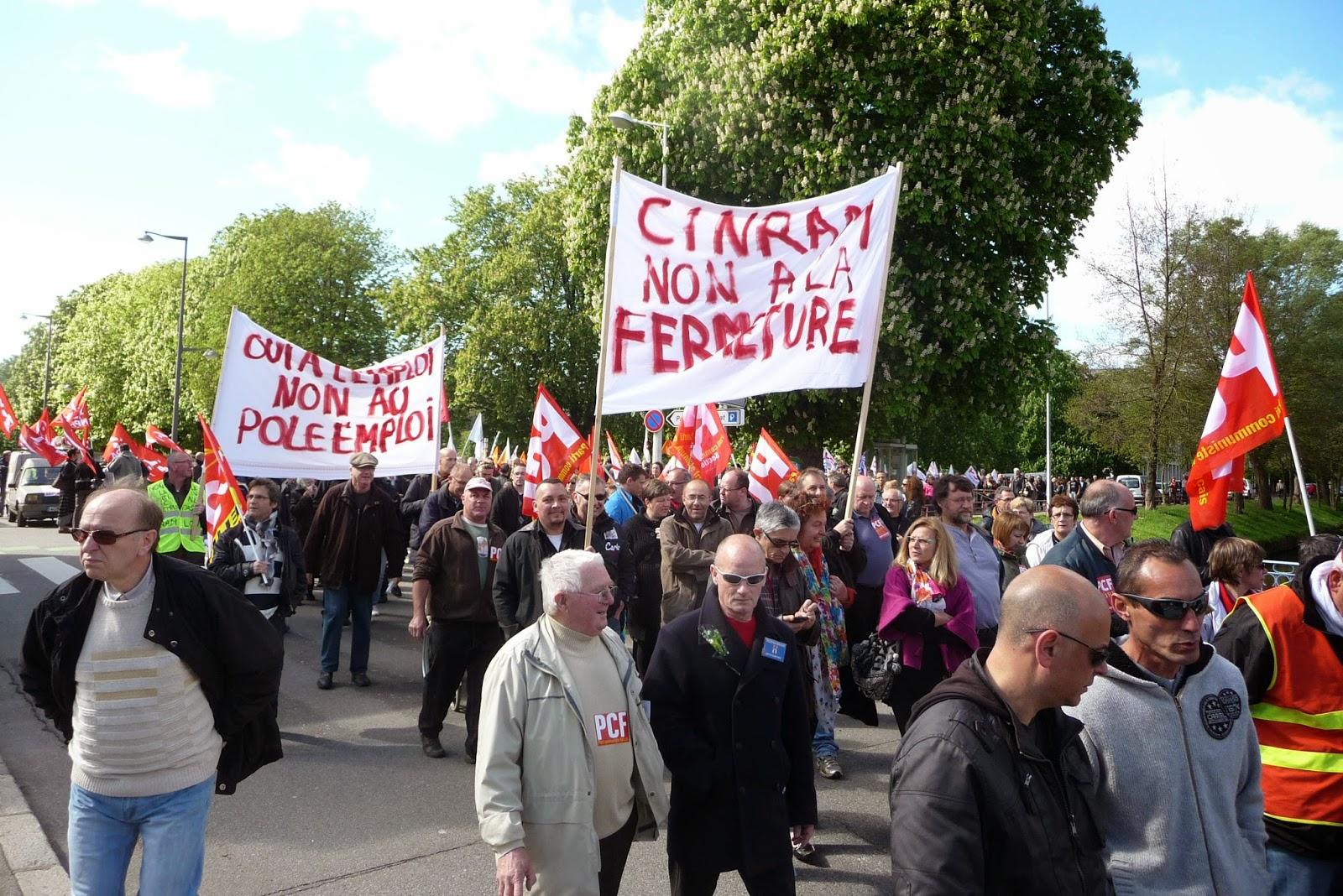 « Hollande t'es foutu, les patrons sont dans la rue » « Hollande t'es foutu, les patrons sont dans la rue »