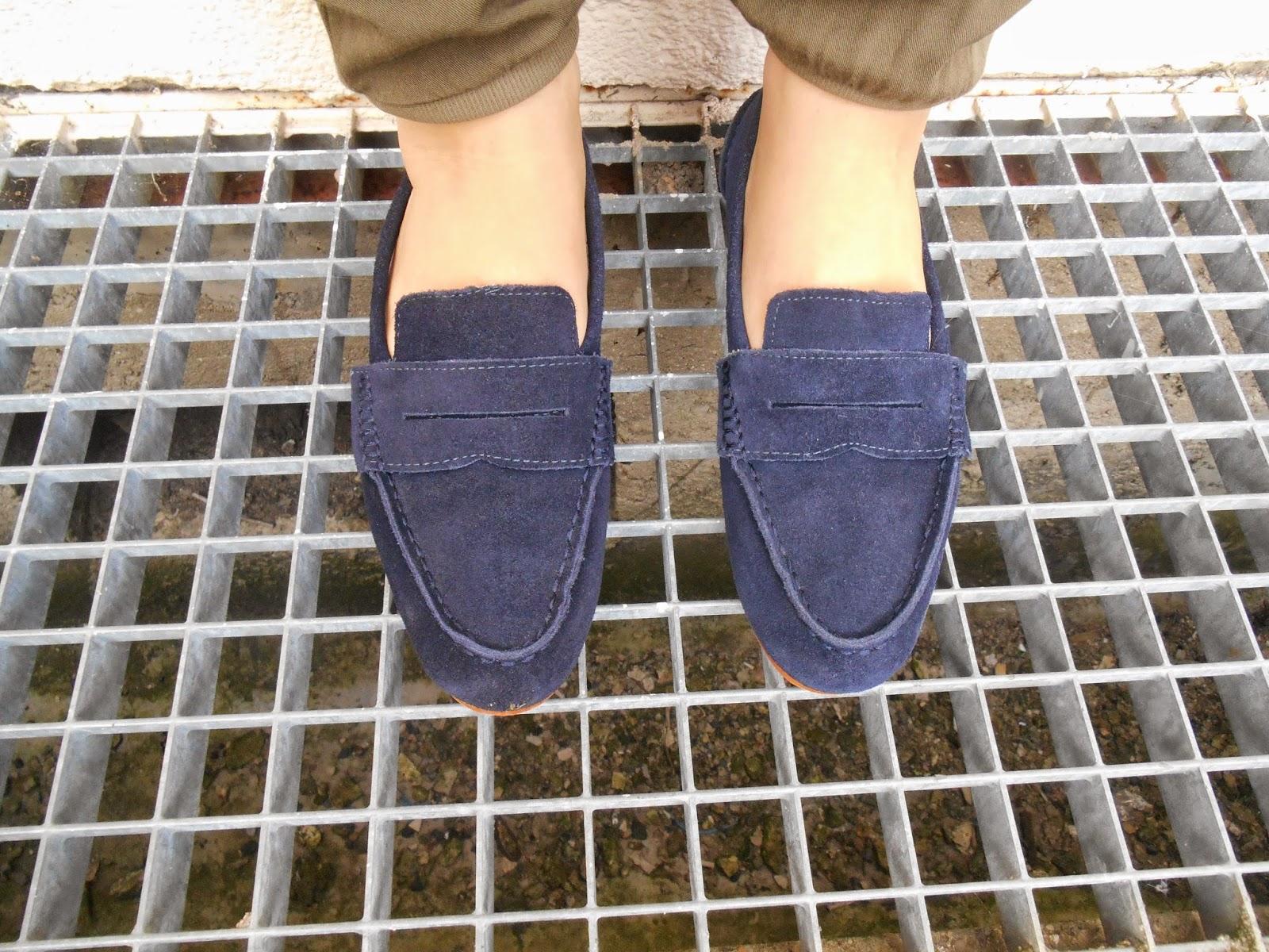 Blue blues! Blue blues!