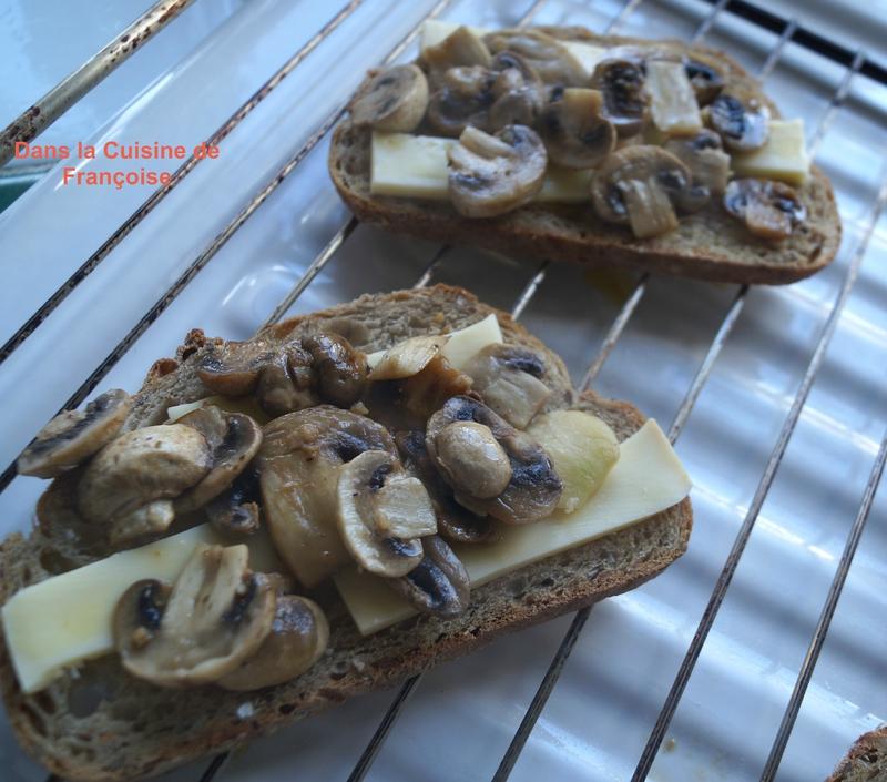Tartines de Champignons DSC08129