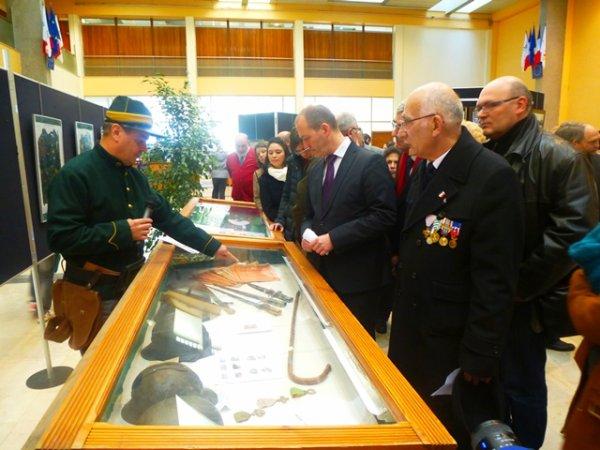 Ce mardi 11 novembre, inauguration de l'exposition consacrée au centenaire de la première guerre mondiale à l'hôtel de ville de Lomme